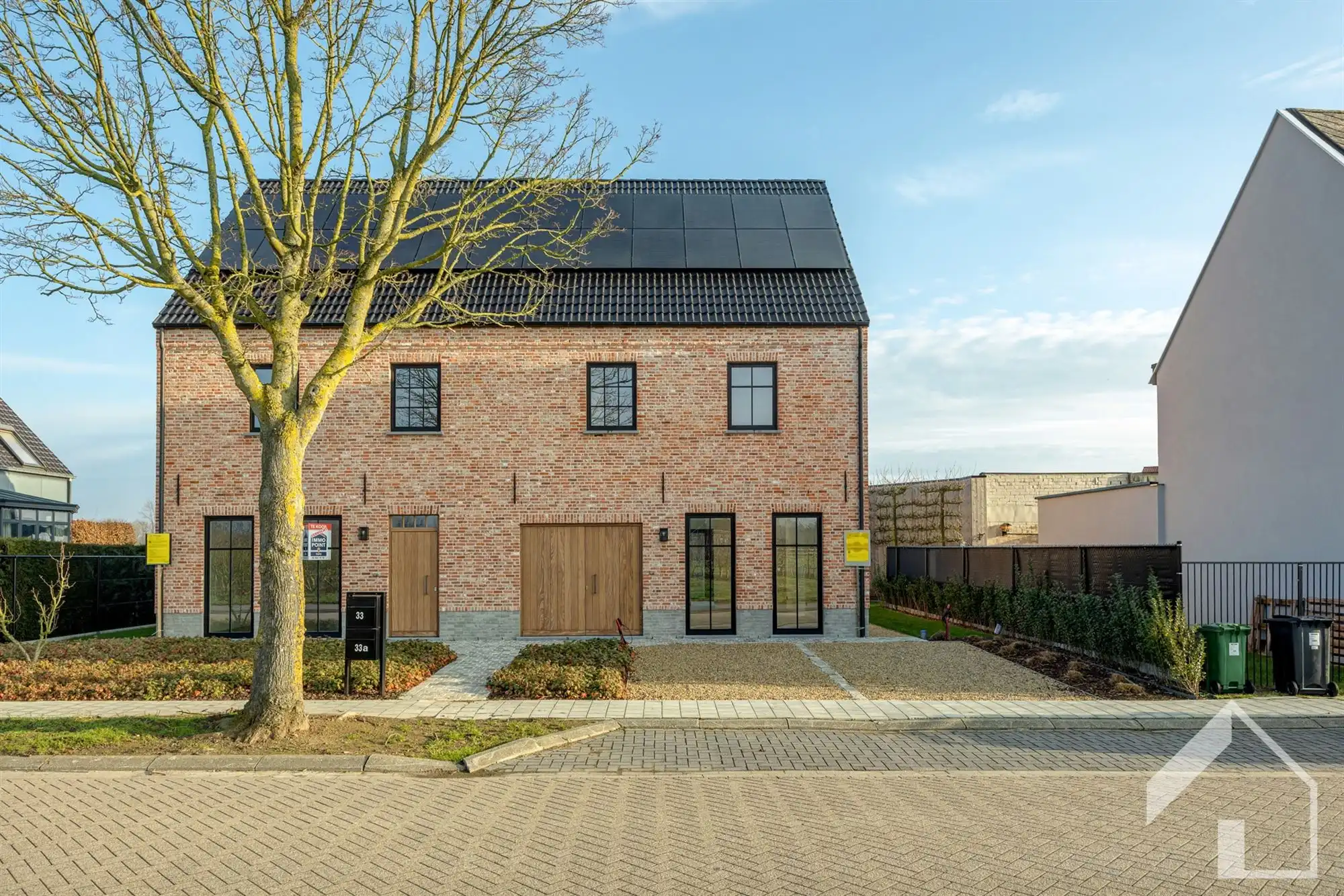 Prachtige nieuwbouwwoning (BEN) voorzien van alle comfort foto {{pictureIndex}}