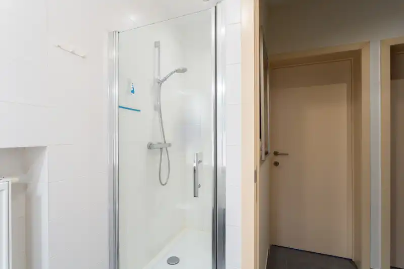 Gelijkvloers 2 slp. appartement met tuin en garage in hartje Brasschaat! foto 17