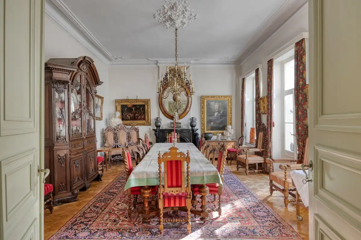 HISTORISCH HERENHUIS MET PARKTUIN OP 1HA 21A 94CA IN HET HART VAN OUD-REKEM ! foto 7