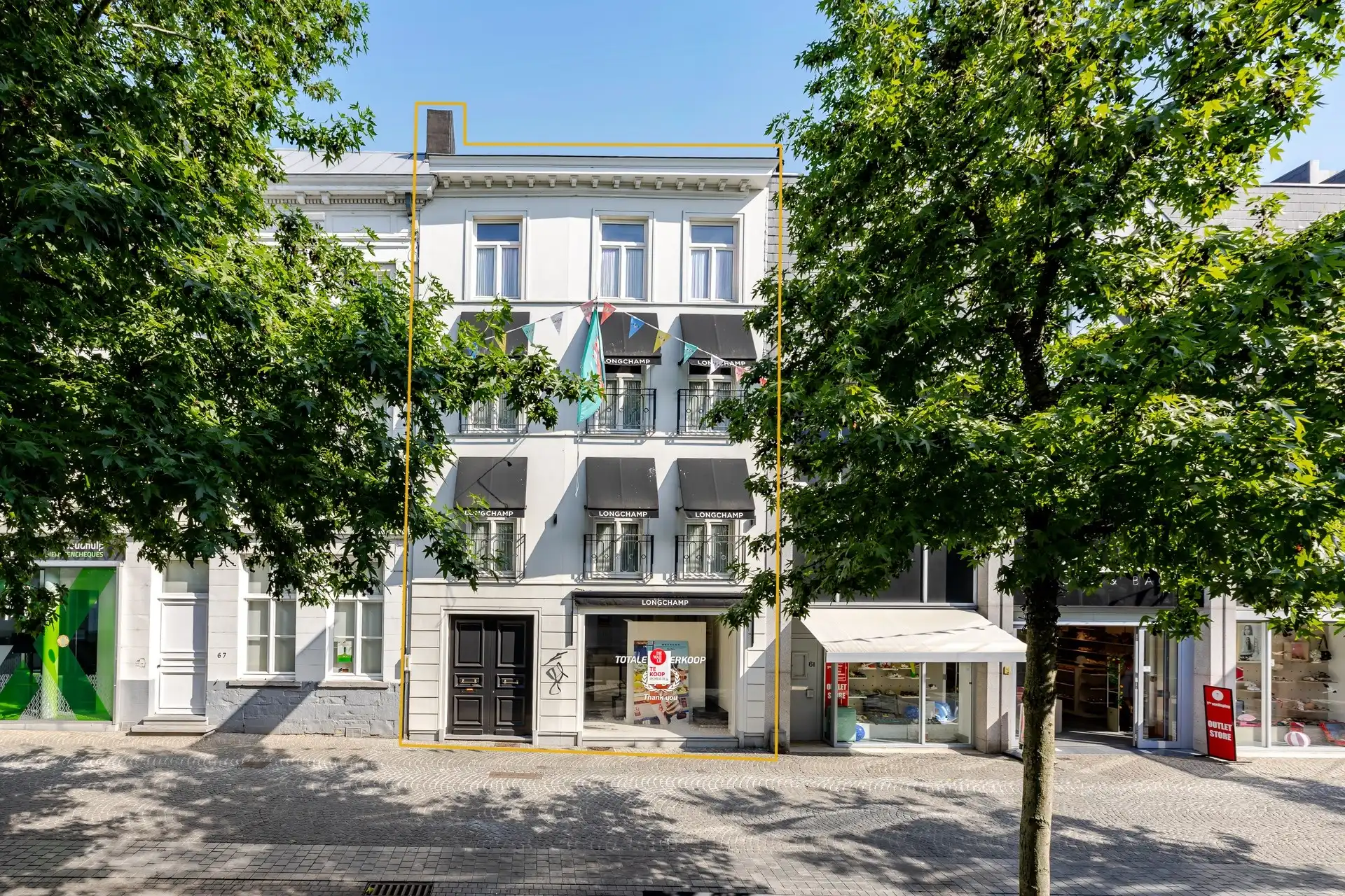 Prachtig handelspand in centrum Aalst foto {{pictureIndex}}