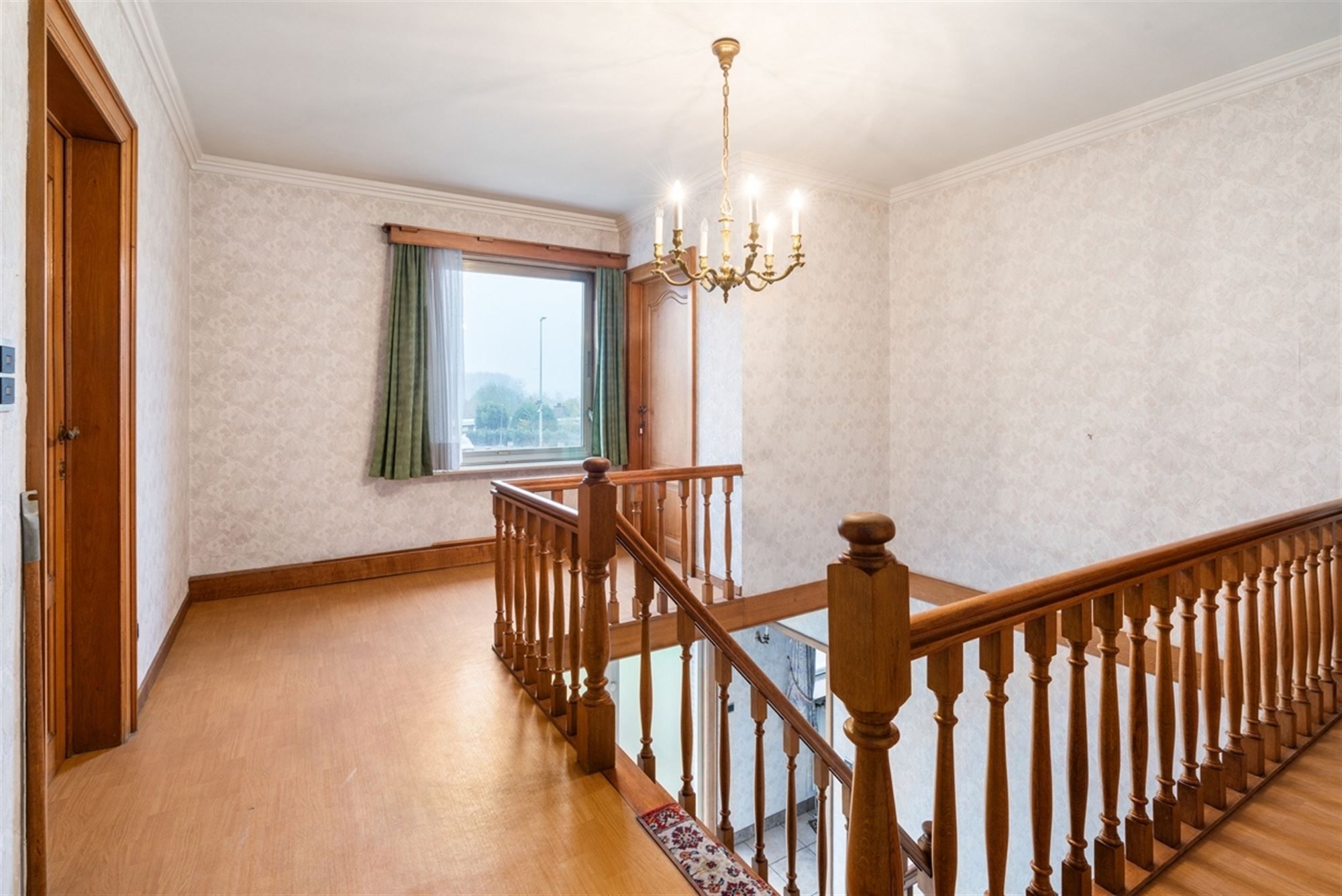 TE RENOVEREN karaktervolle VILLA op een perceel van 1.431m² foto 22