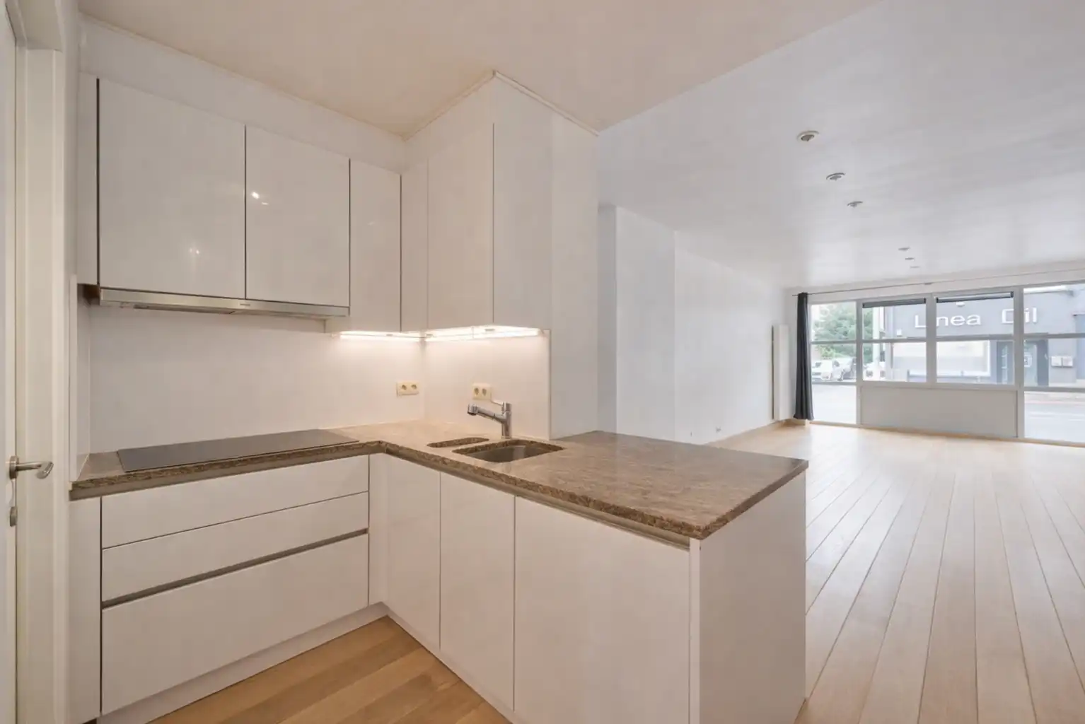 Appartement te koop foto 3