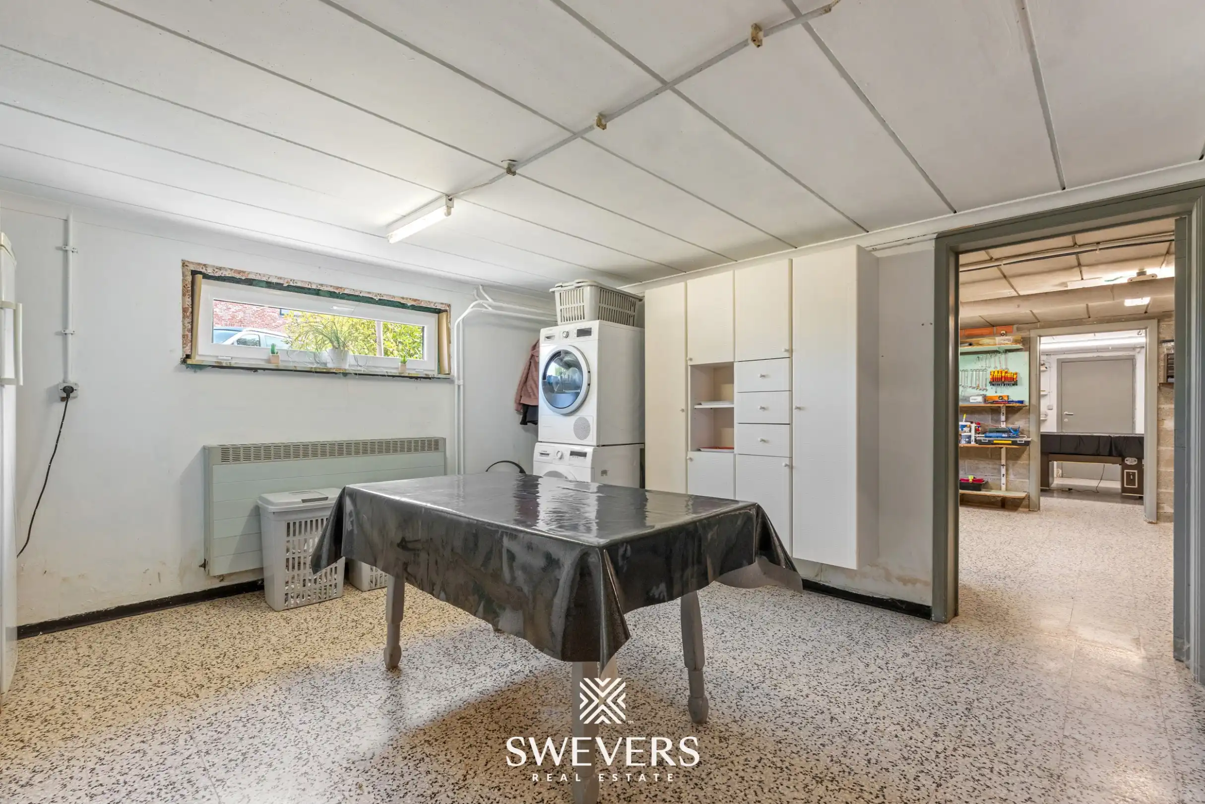 Ruime open bebouwing met 415 m² bewoonbare oppervlakte op 15a 50ca  foto 23