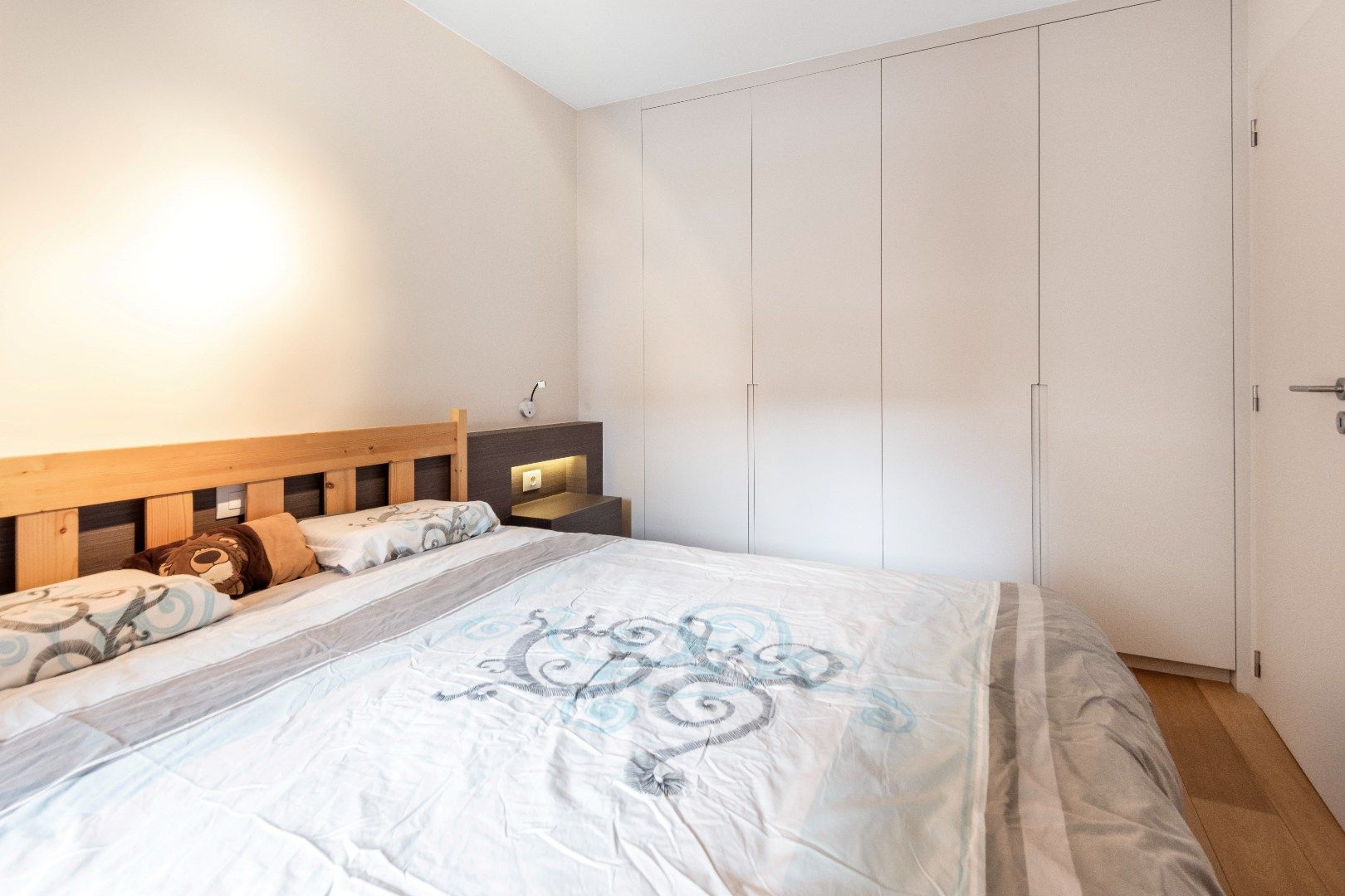 Mooi instapklaar appartement op de Dumortierlaan foto 13