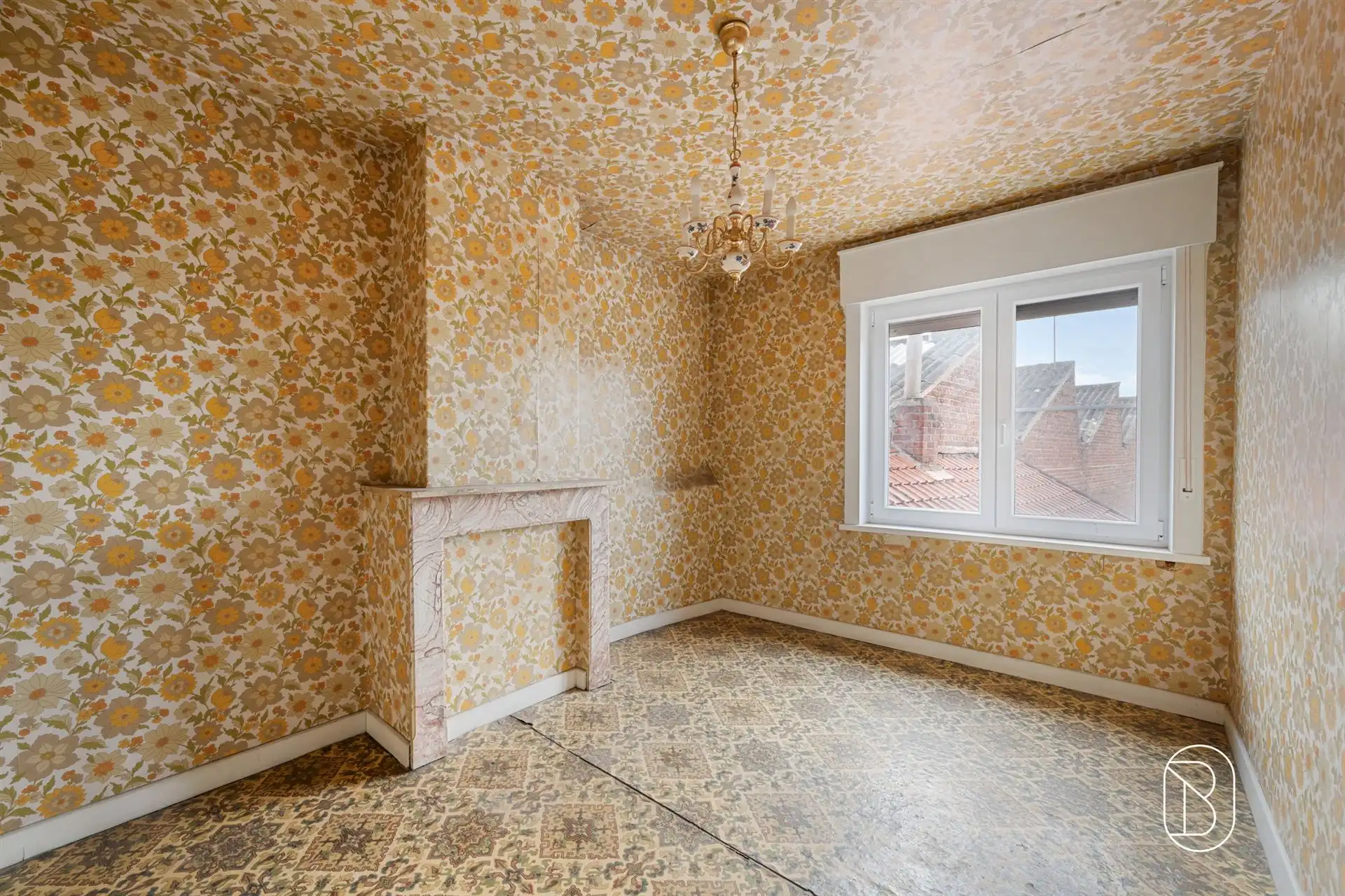 Te renoveren gezinswoning met 3 slaapkamers en grote tuin! foto 14