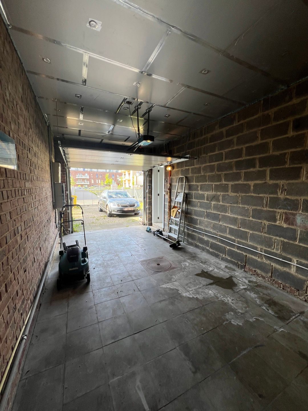 Zeer ruime woning met 4 slaapkamers nabij centrum. foto 18