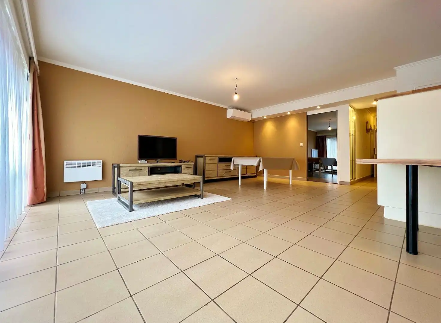 Gelijkvloers appartement met koertje in het centrum van Ieper foto 3