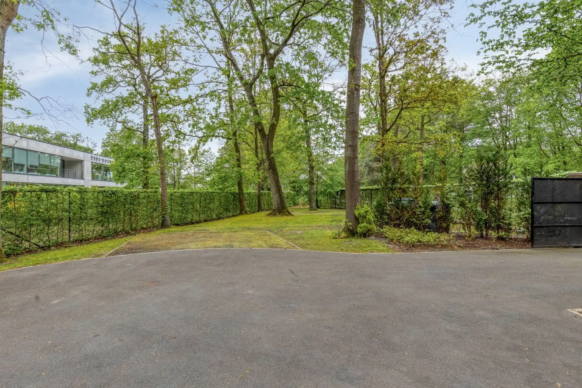 Charmante villa van 424 m² met 4 slpks, royale garage en tuin! foto 31