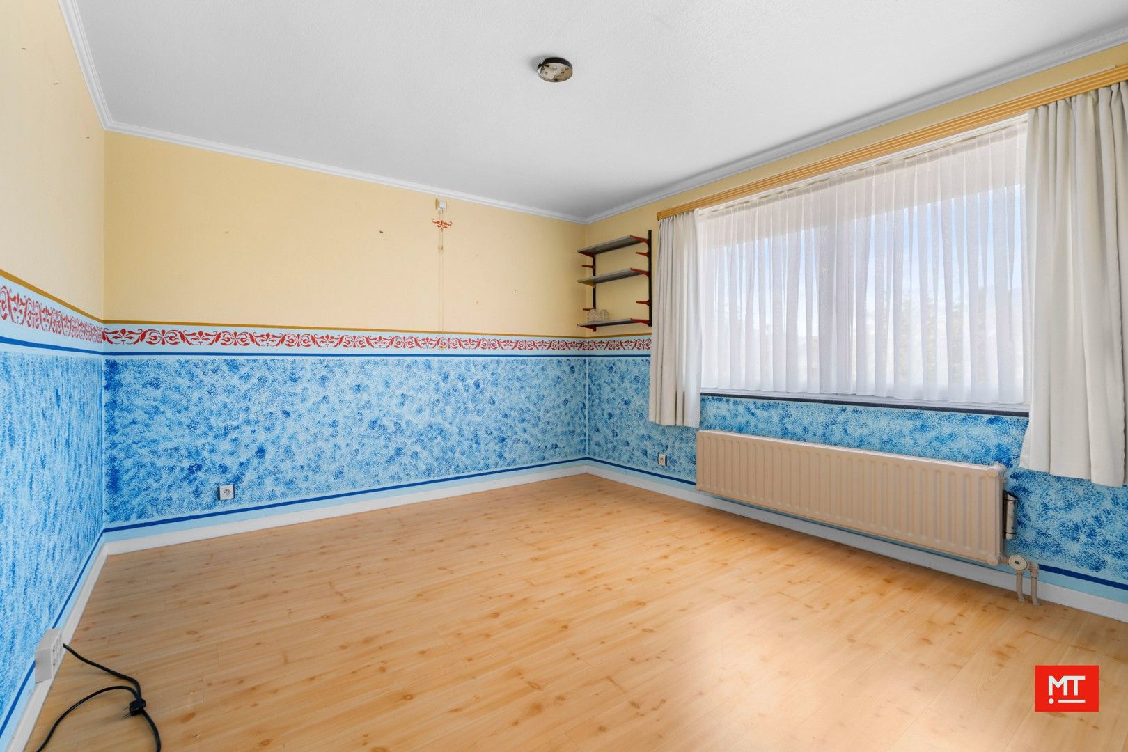 Ruime halfopen woning met 4 slaapkamers, tuin en garage in een rustige en kindvriendelijke wijk foto 11