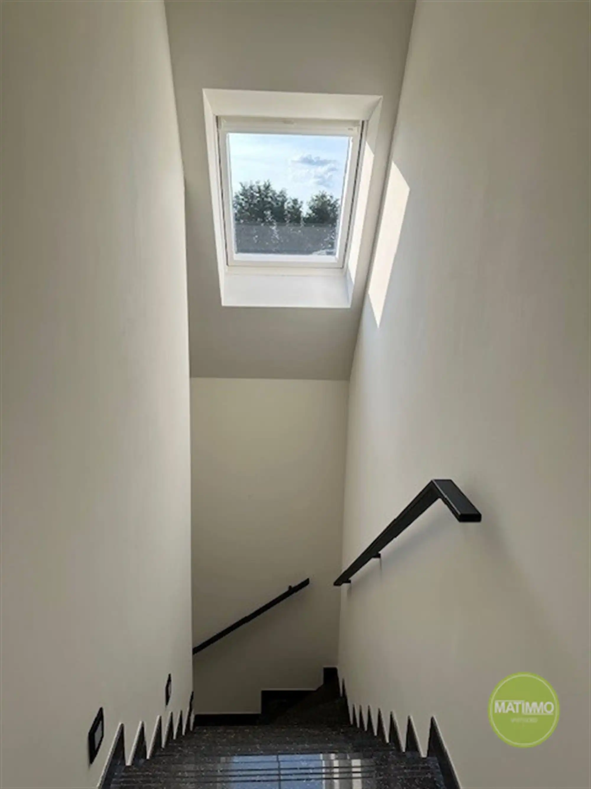 &nbsp;Duplex appartement met 2 slaapkamers en terras te Balen foto 8