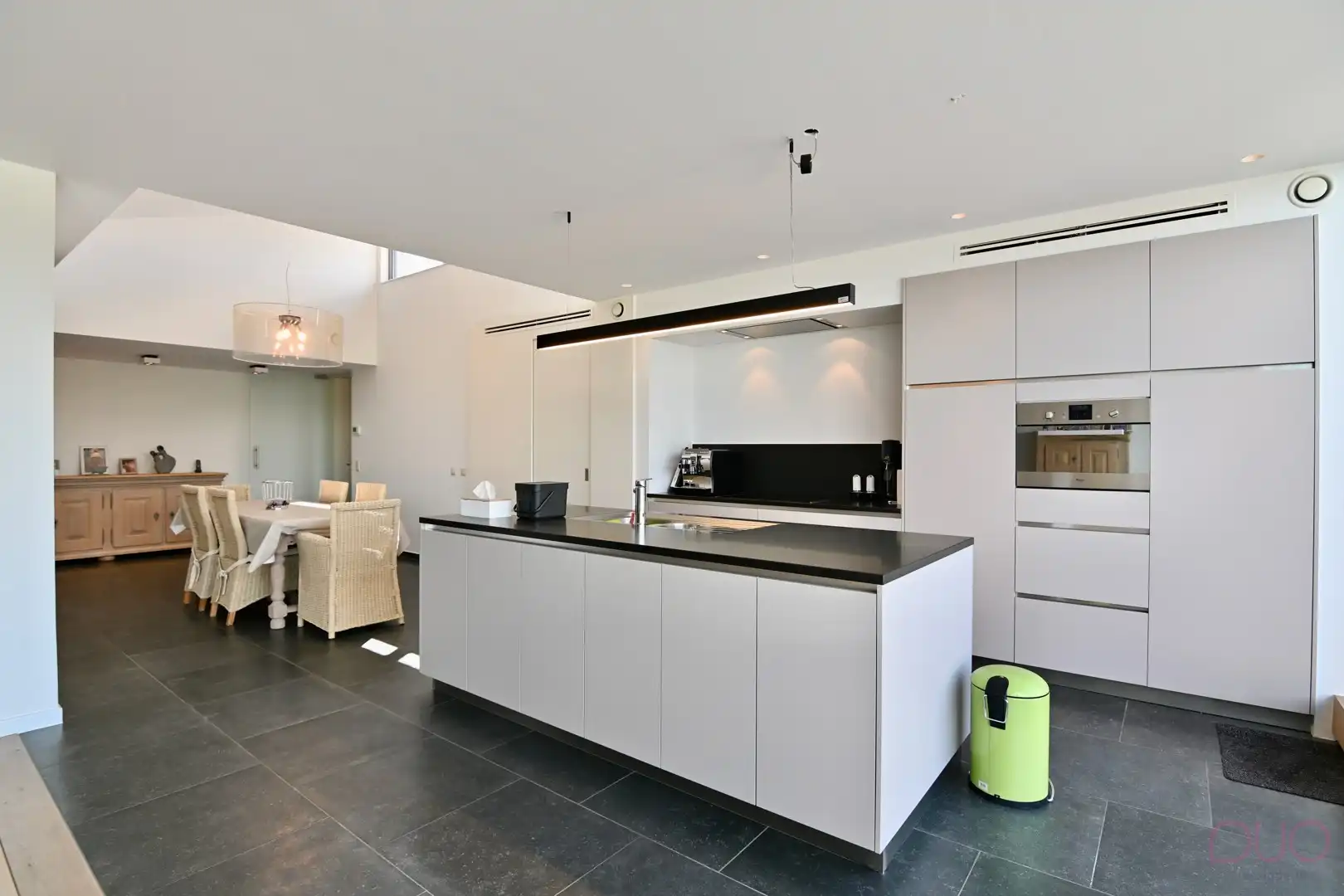 Handelspand op commerciële locatie met  luxueuze penthouse tussen de boomgaarden foto 21
