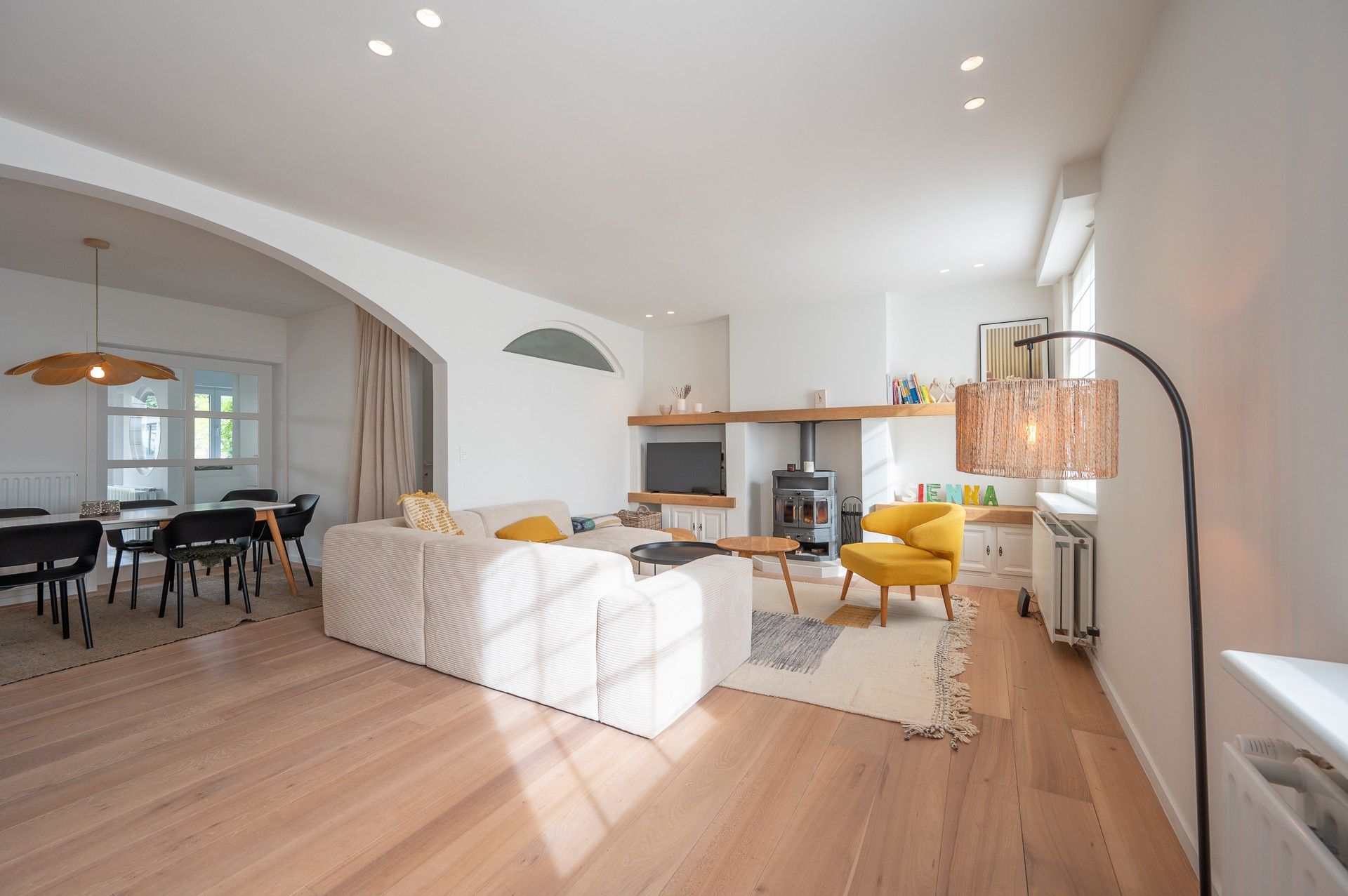 Gemeubeld: cozy woning met veel leuke troeven op een rustige locatie te Knokke! foto 5