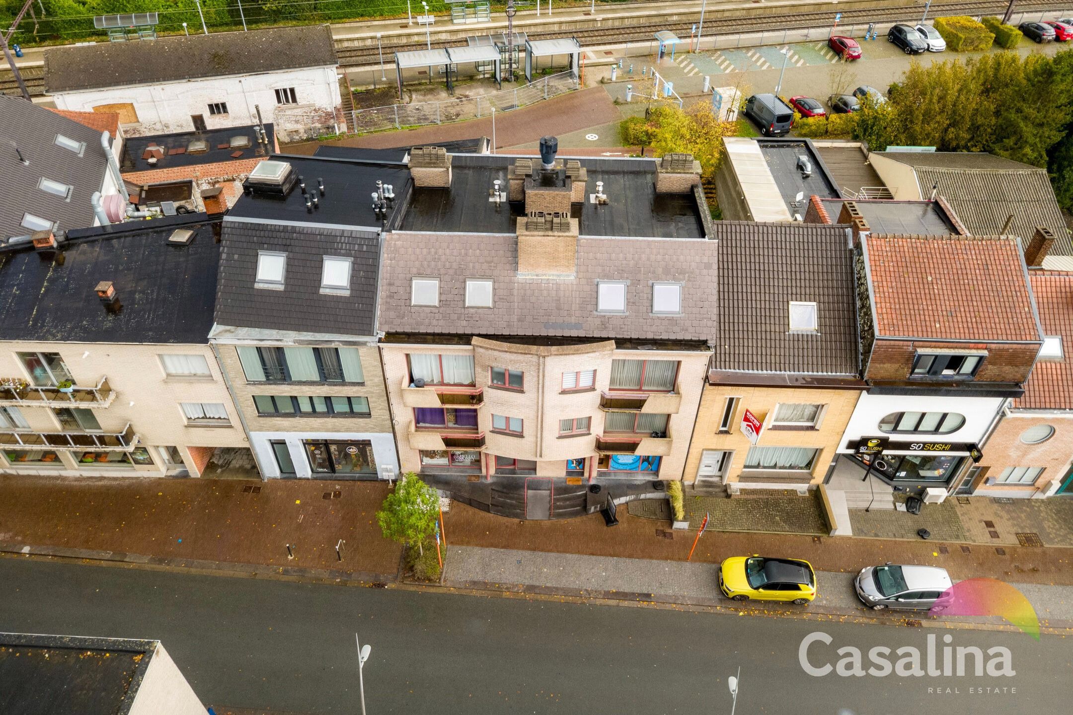 Gemengd gebouw bestaande uit 2 handelsruimtes en 4 woonunits foto 27