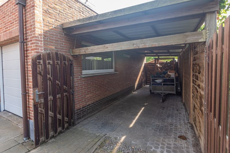 Verzorgde, halfopen woning met tuin 4 slaapkamers en garage. ENERGIELABEL C ! foto 16