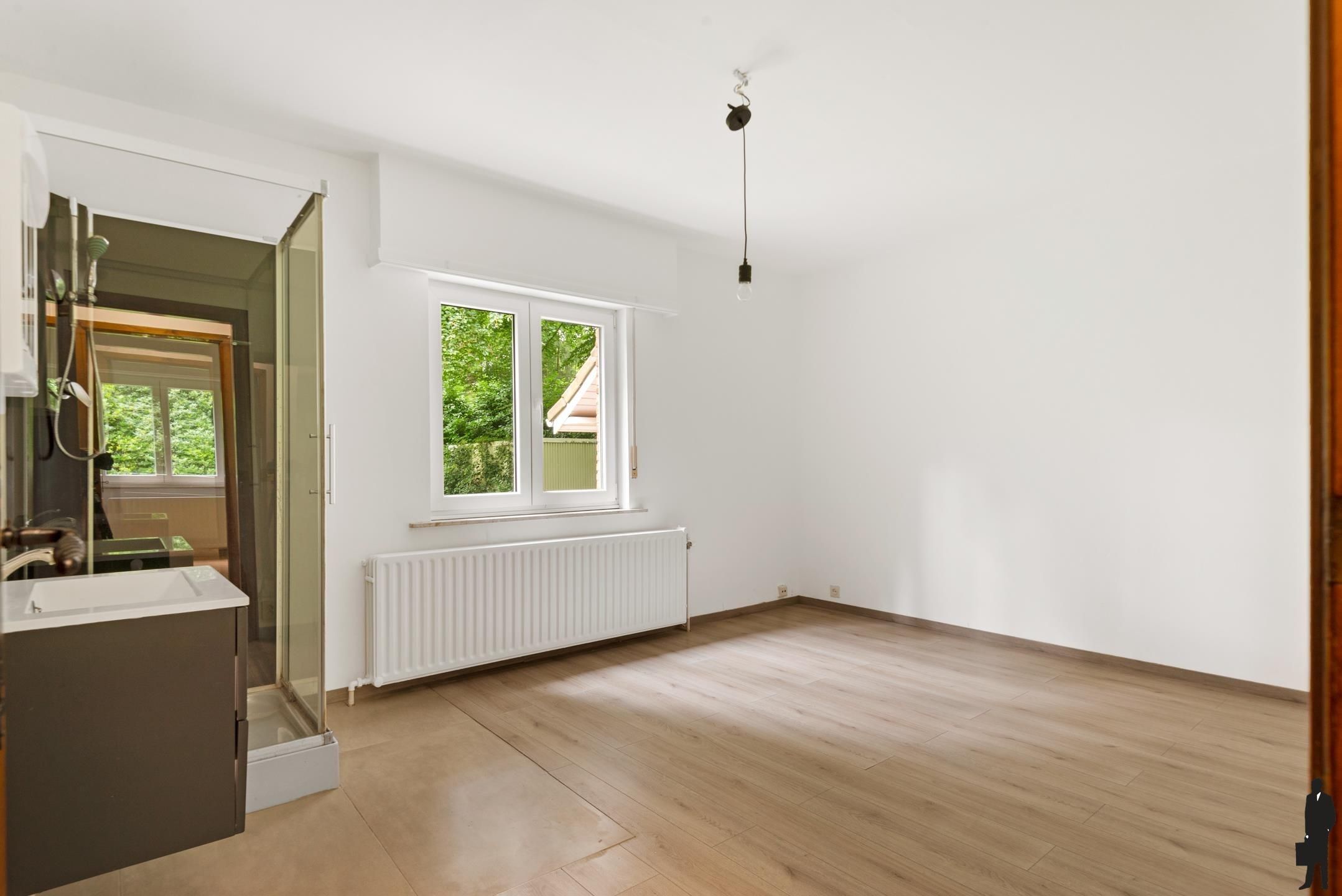 Op een top locatie gelegen gelijkvloerse villa op een prachtig perceel foto 10