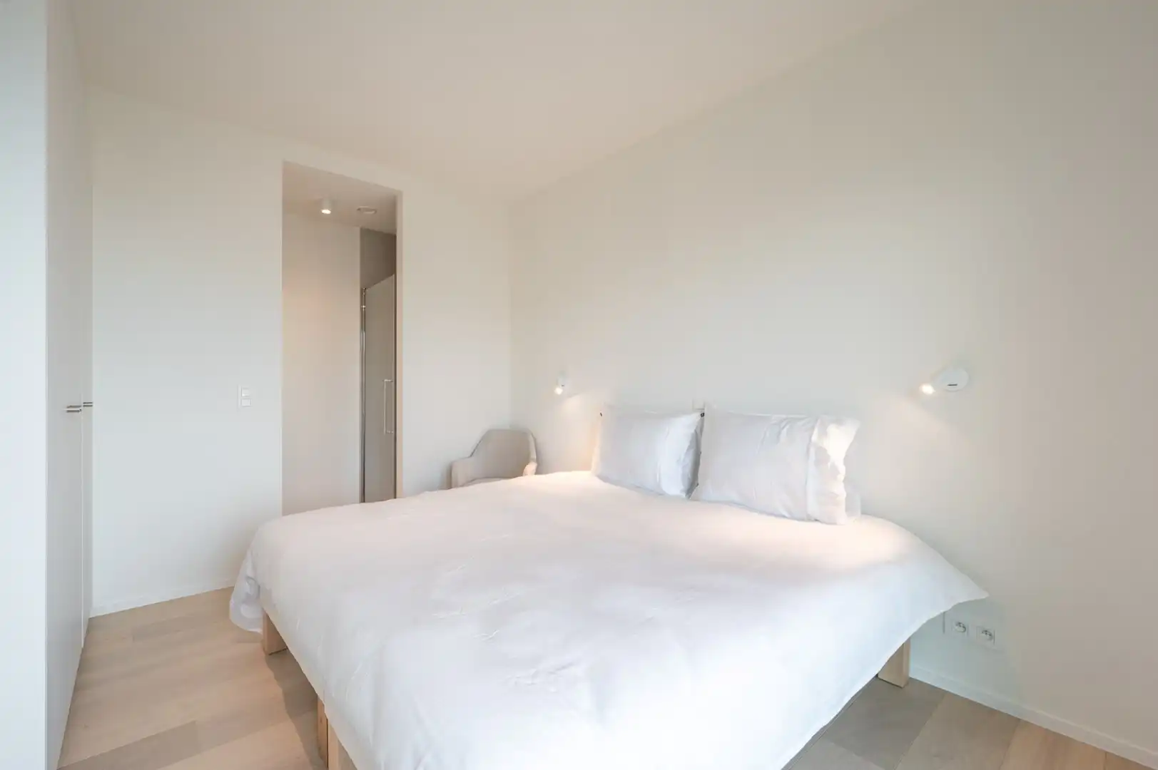 Heldentoren - Duplex genietend van een panoramisch zicht op de kust foto 11