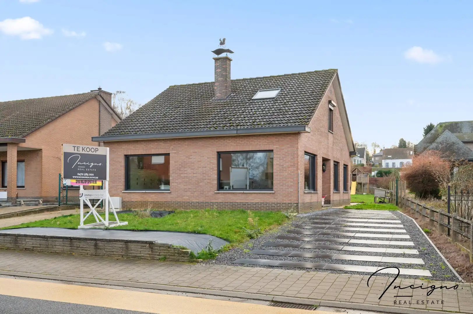 Ruime gezinswoning met ruime tuin en aparte garage foto {{pictureIndex}}