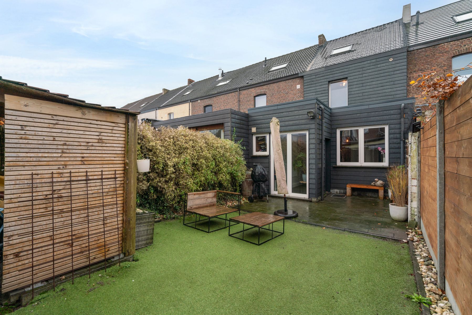 Instapklare woning met twee slaapkamers te Erembodegem! foto 13