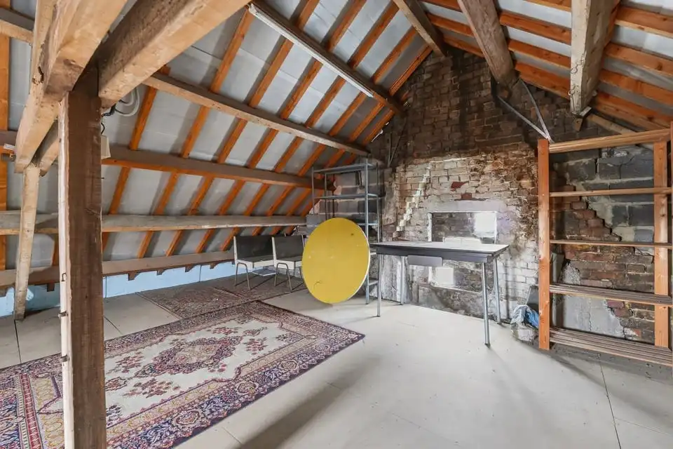 TE RENOVEREN GEZINSWONING OP EEN MOOI PERCEEL IN ZEPPEREN foto 24