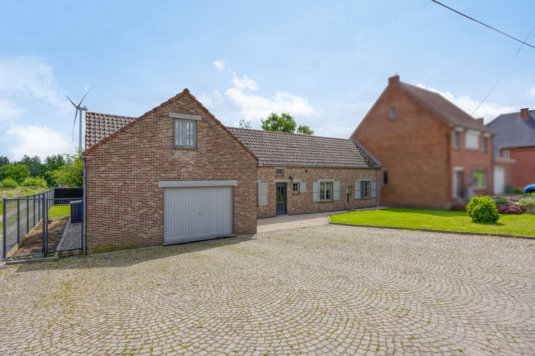 Huis te koop foto {{pictureIndex}}
