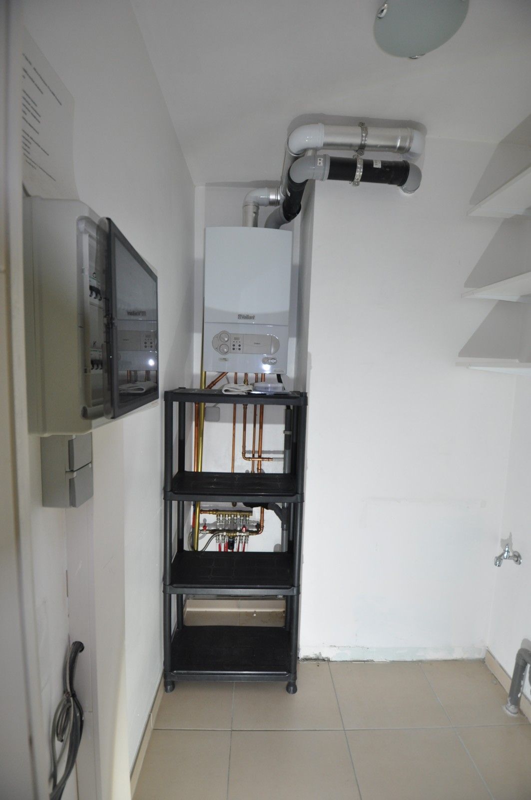 Instapklaar recent appartement met terras op een  centrale ligging foto 19