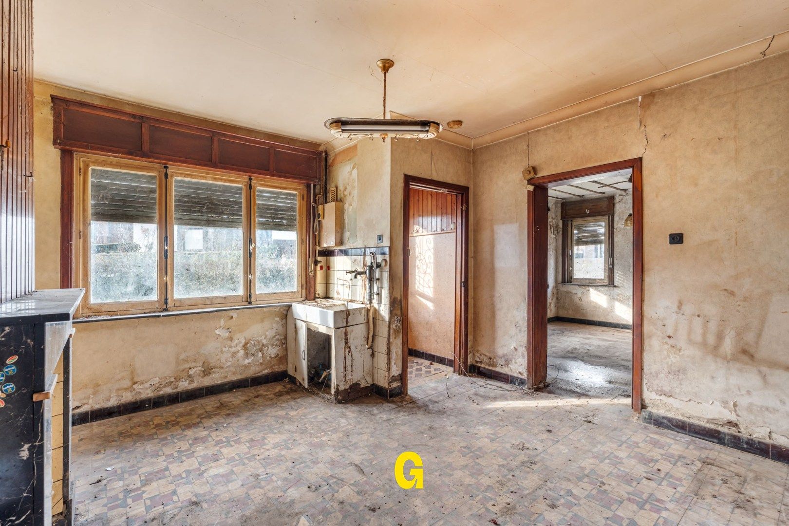 Grondig te renoveren/te slopen halfopen woning op 6a 17ca te Waltwilder. foto 6