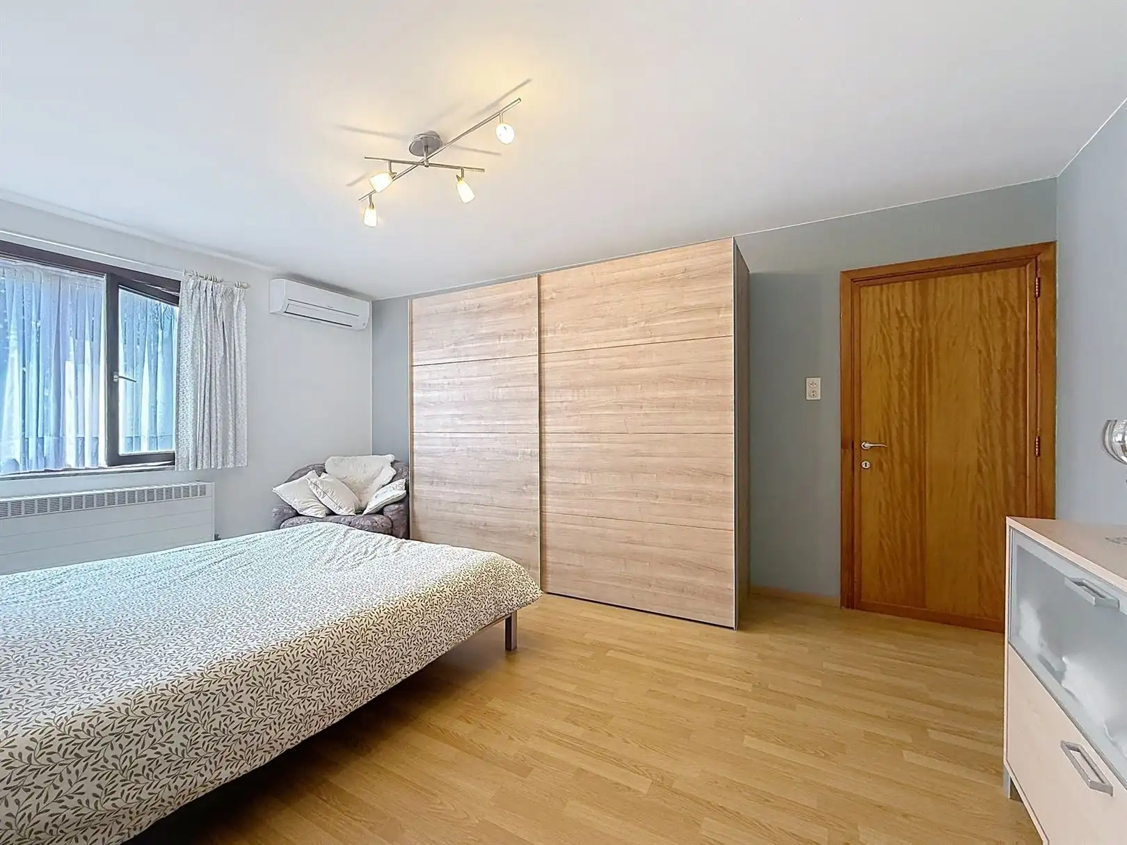 Ruime woning met extra woon- of werkpotentieel  foto 56