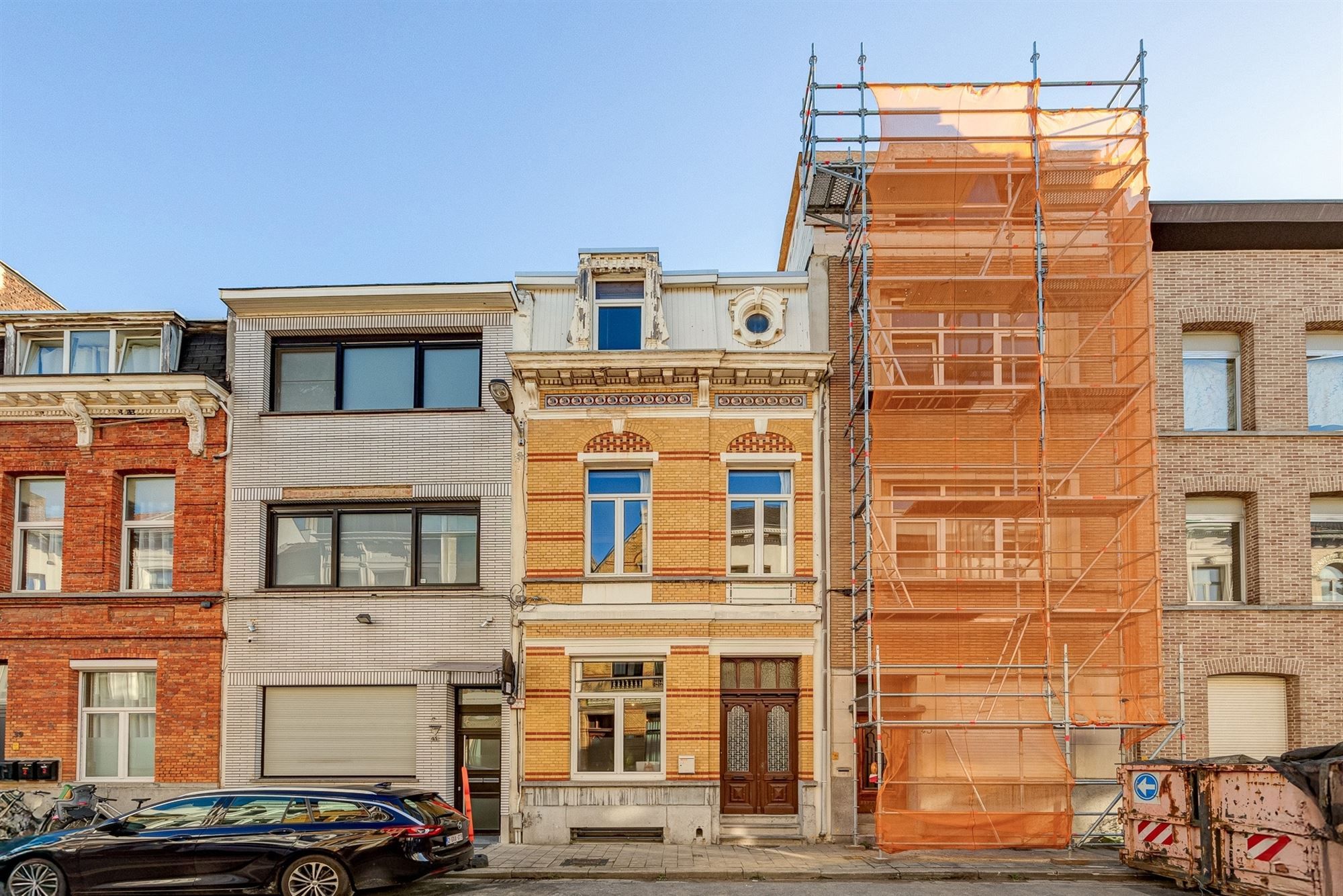 Hoofdfoto van de publicatie: Gezellige woning met 4 slpk en een tuin in Antwerpen!