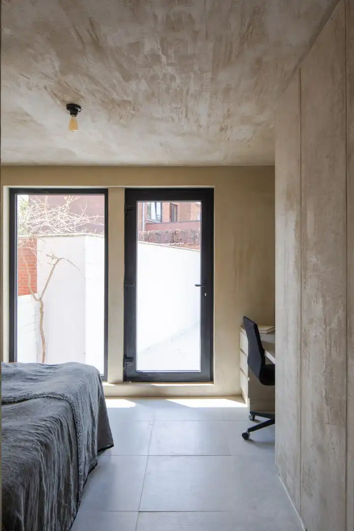 Knap gerenoveerde studio met private tuin foto 2