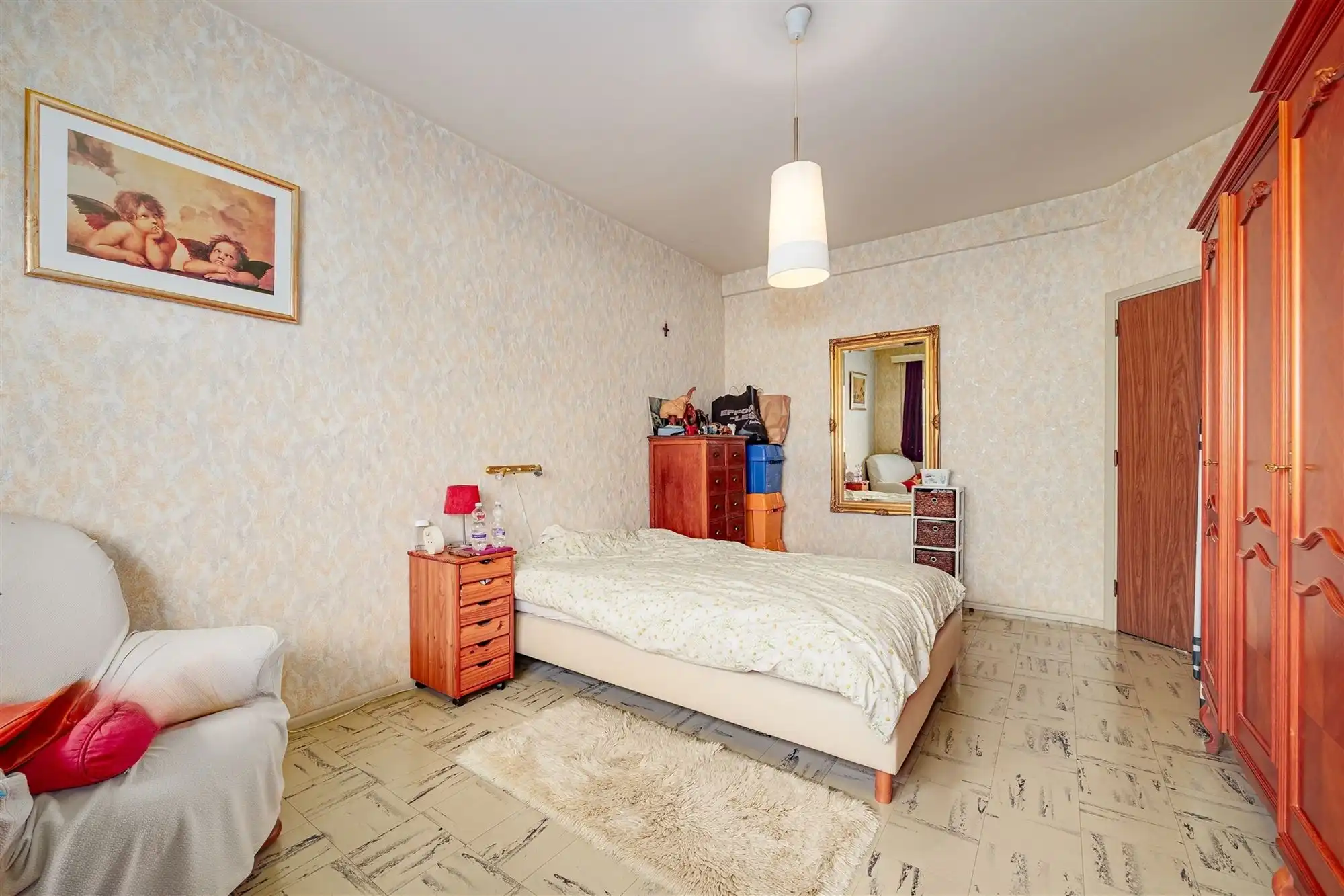 Appartement met 2 slaapkamers en terras. Parking mogelijk. foto 10