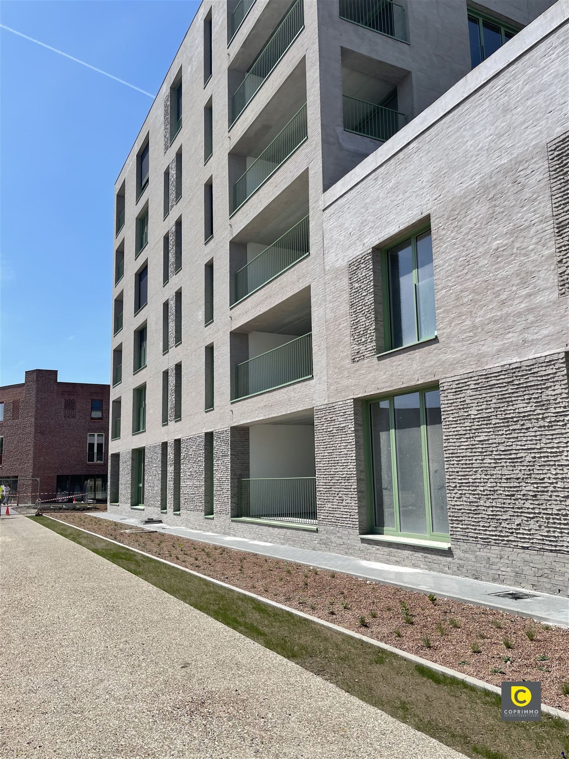 Nieuwbouw gelijkvloers 2 slpks appartement  foto 2