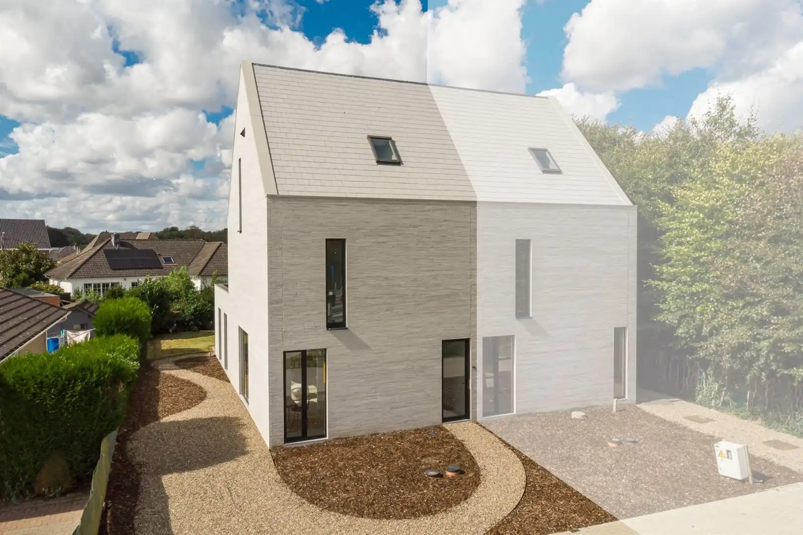 Energiezuinige, duurzame en lichte woning op west perceel. foto {{pictureIndex}}