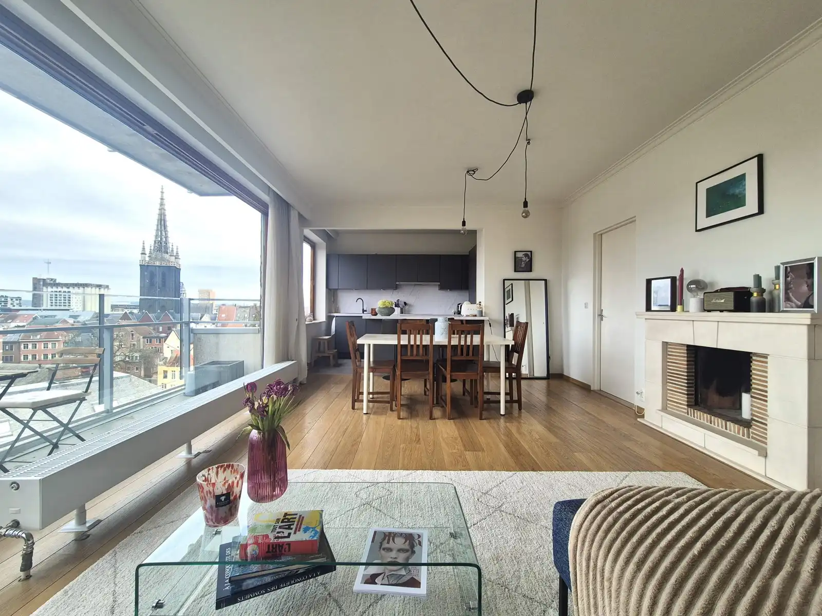 Gerenoveerd app. met panoramisch uitzicht én rustige ligging foto 2