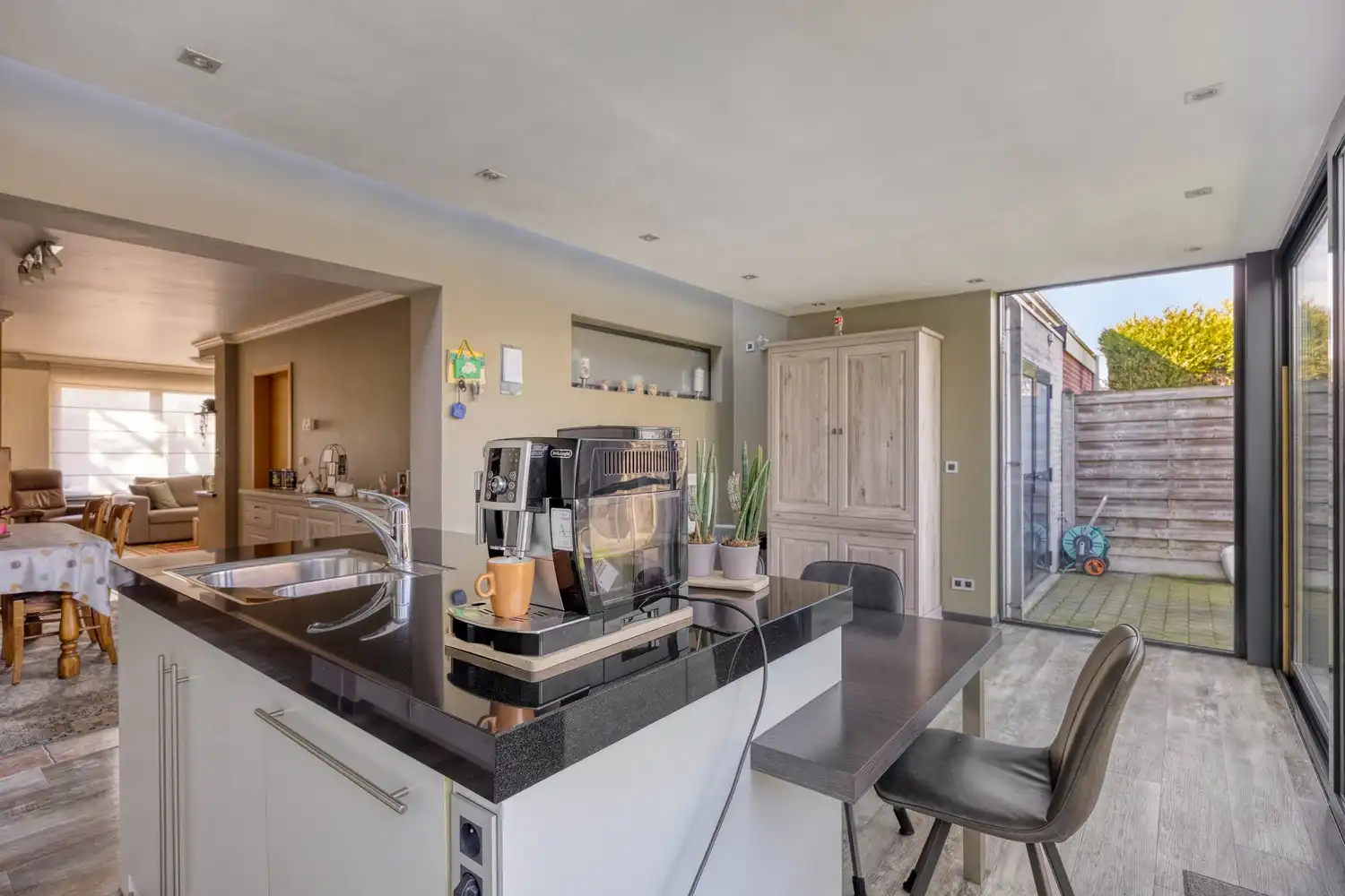 Energiezuinige gezinswoning met 4 slaapkamers, tuin en garage foto 11