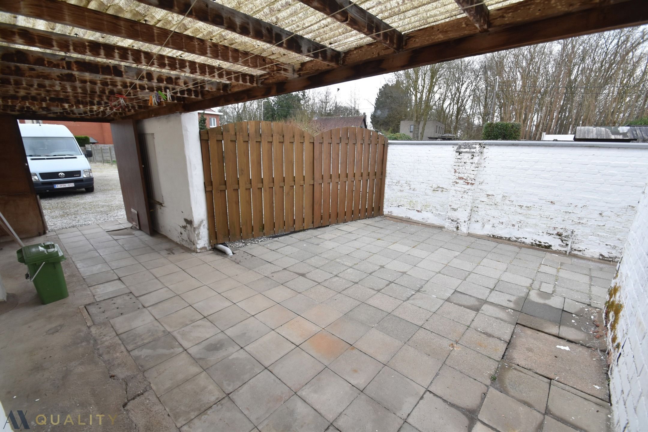 te renoveren Half-open woning met koer op 01 are 77 ca foto 19