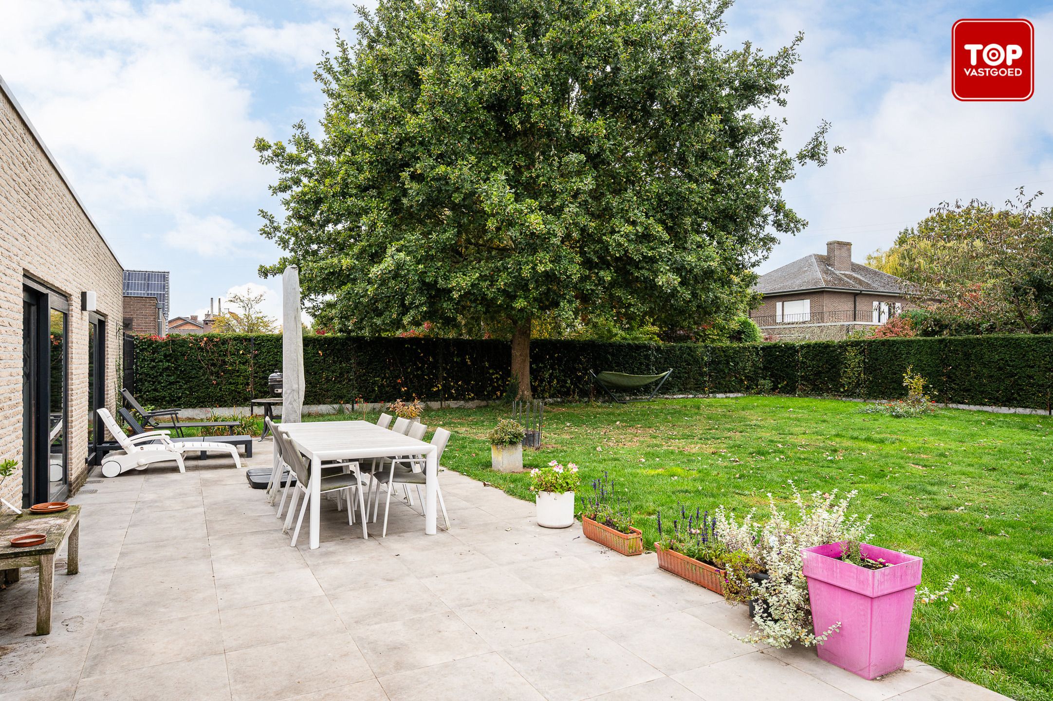 Ruime en lichtrijke villa met praktijkruimte en grote tuin nabij Gent foto 27