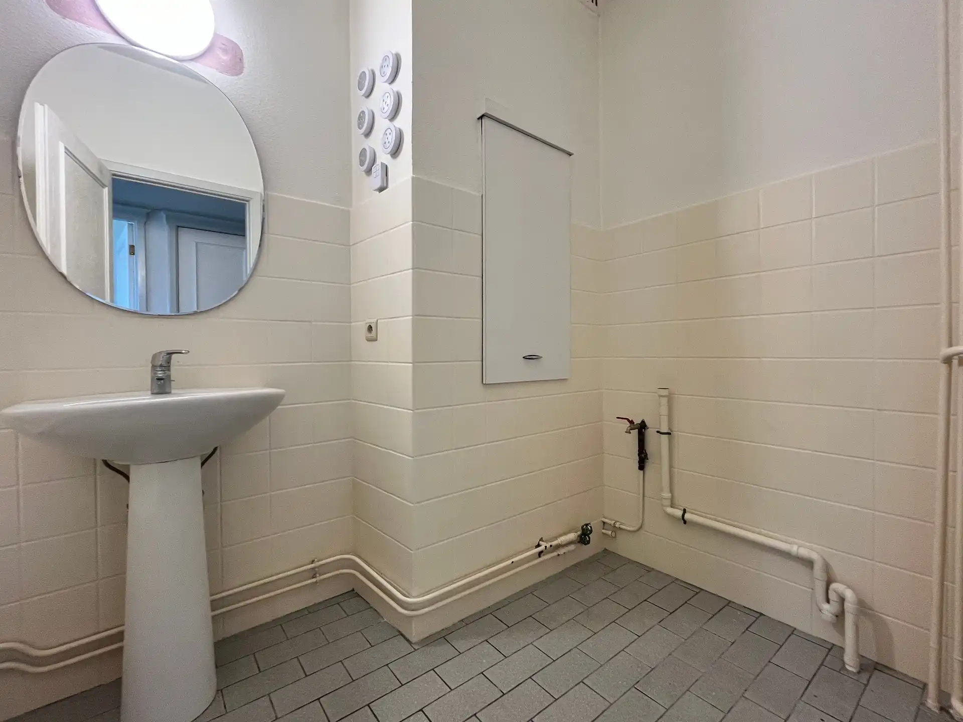 2 slaapkamer appartement met terras  foto 11