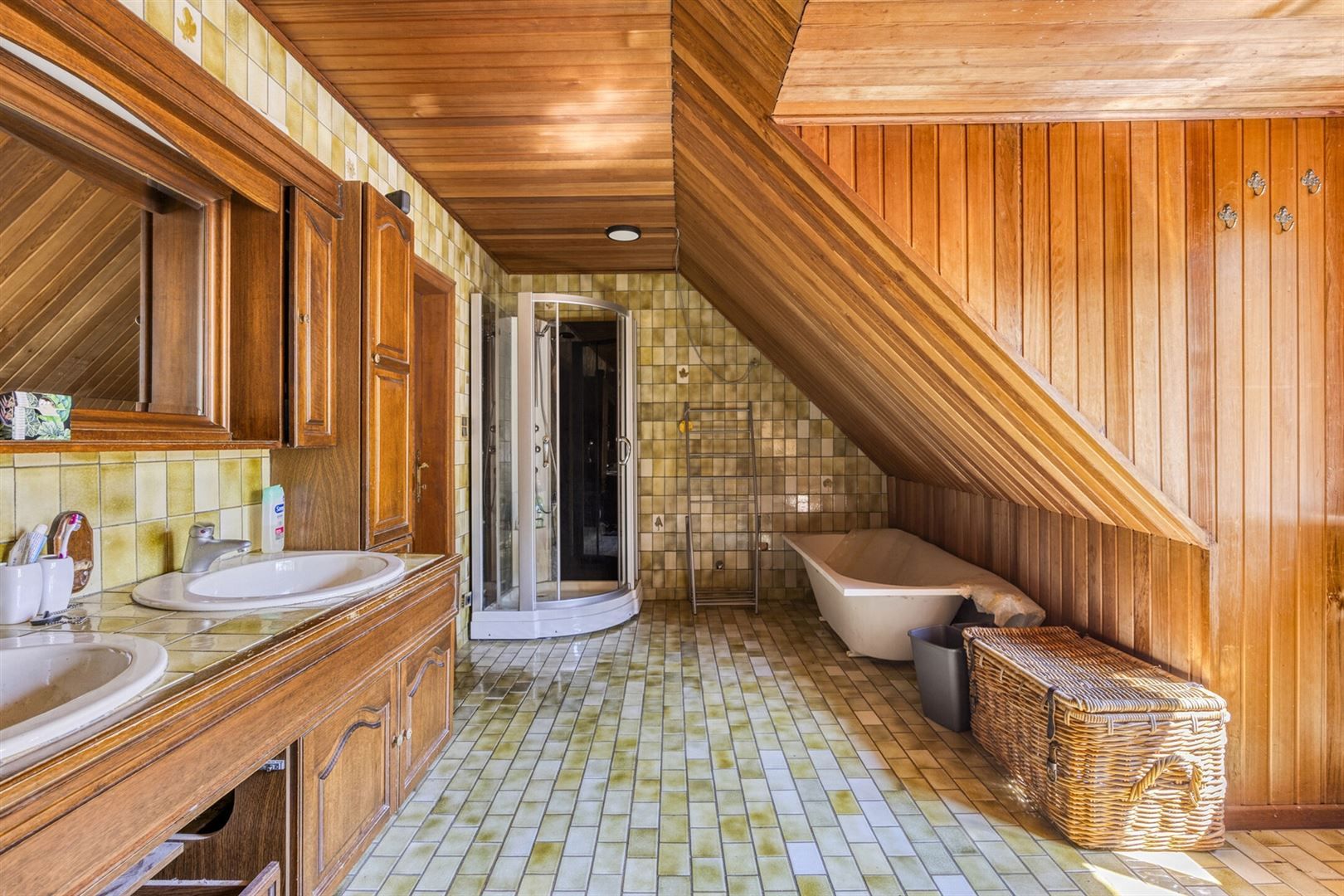 TE KOOP: Riante villa met zorgwoning te Bolderberg! foto 13