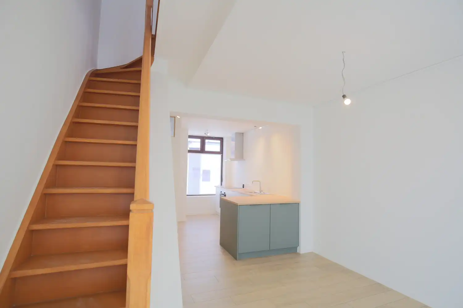 Te huur: Charmante eengezinswoning aan de Wellingstraat in het hart van Gent. Ontdek jouw nieuwe thuis! foto 11