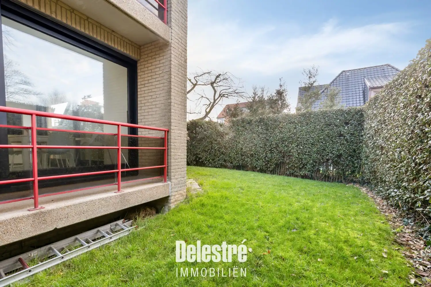 Commerciële topligging (TELENET) met woonst (vakantieapp.) op de Albert I Laan – Residentie Mirhras foto 30