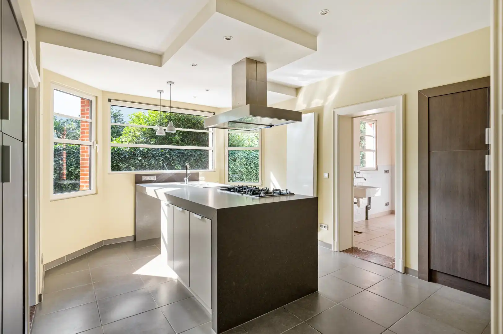 Charmante villa in gegeerde woonwijk Koningshof te Schoten foto 7