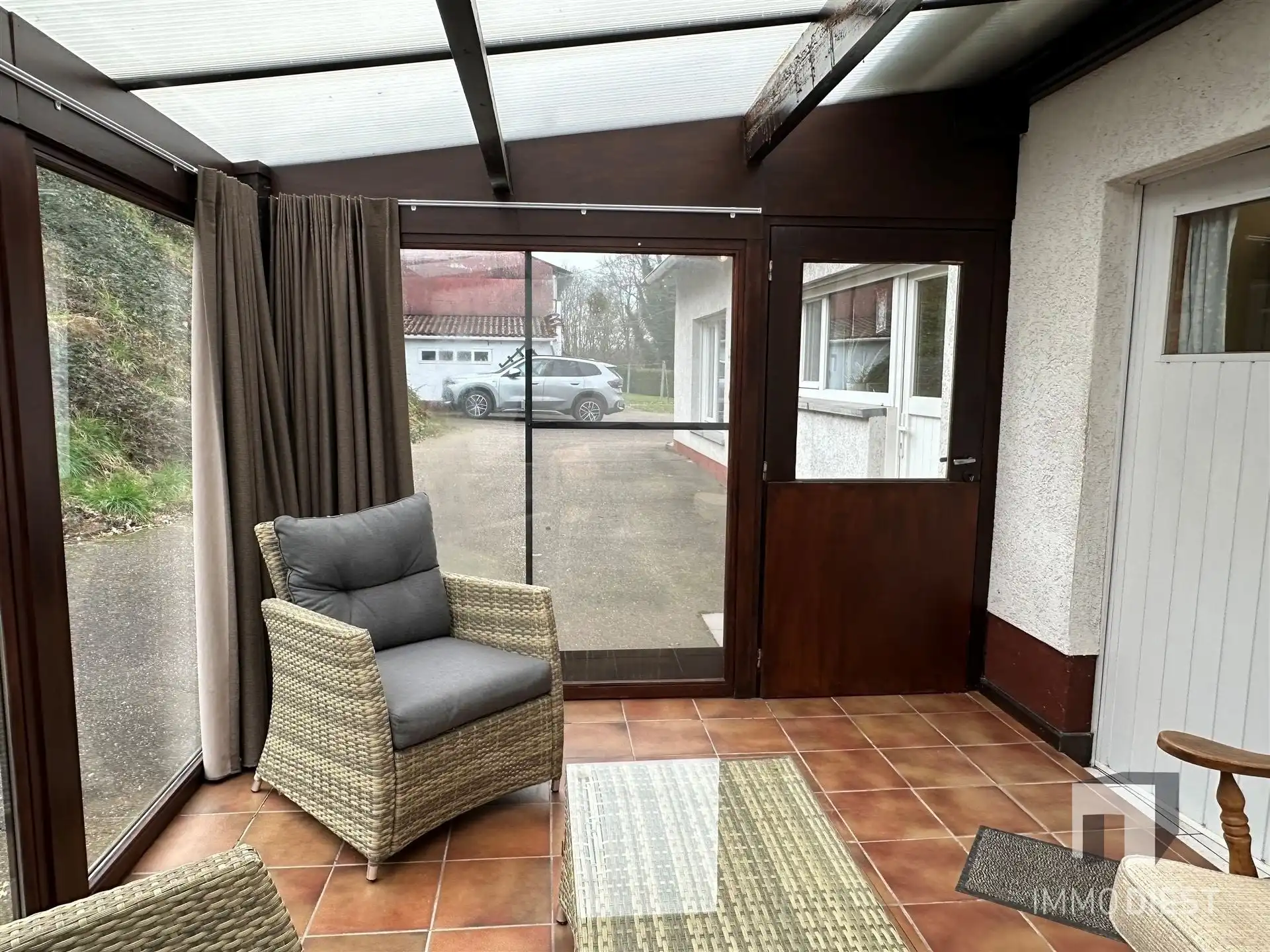 Woning met stalling/opslagplaats en weiland foto 23