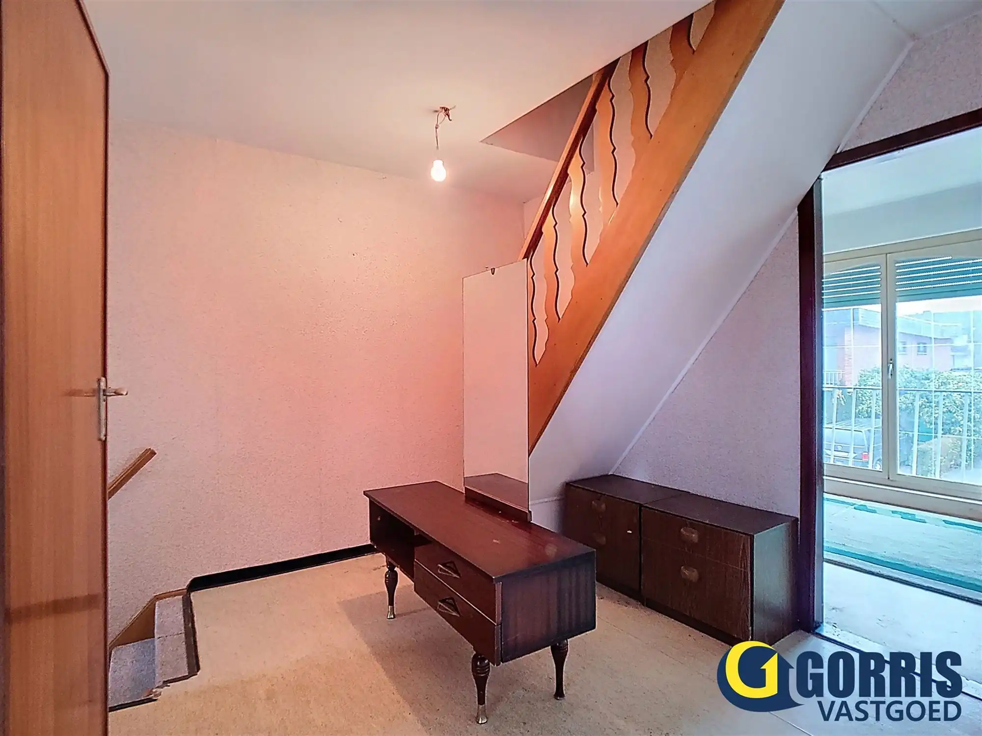 Te renoveren woning met uitzonderlijk potentieel foto 13