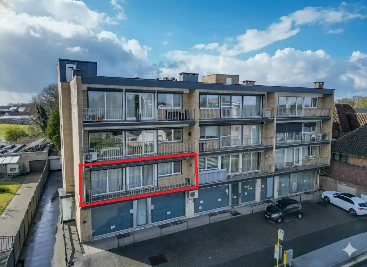 TE RENOVEREN 3 SLAAPKAMER APPARTEMENT 121M² foto 2
