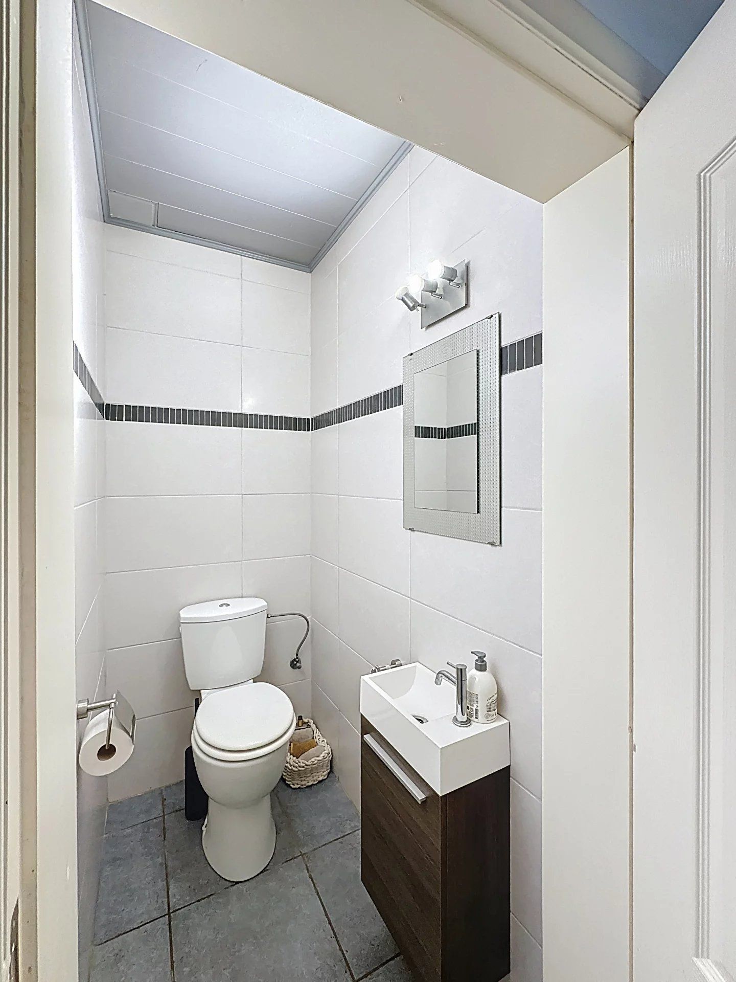 Laagbouwwoning met 3 slaapkamers nabij het centrum eventueel gemeubeld te huur foto 13