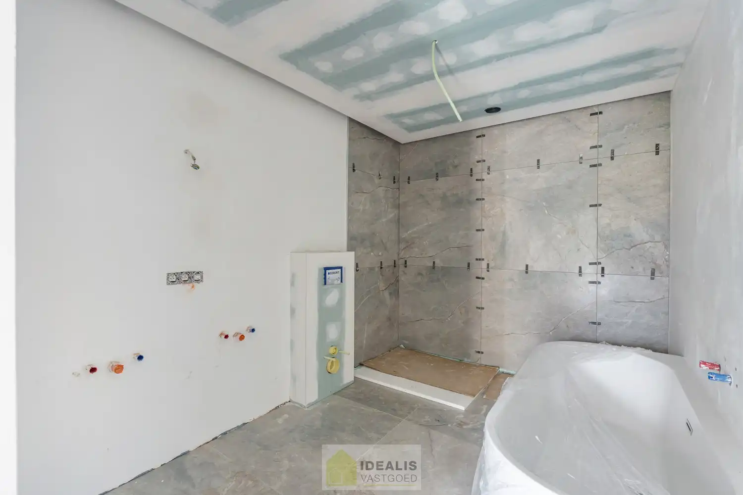 Schitterend volledig vernieuwde woning met 3 ruime slaapkamers foto 26