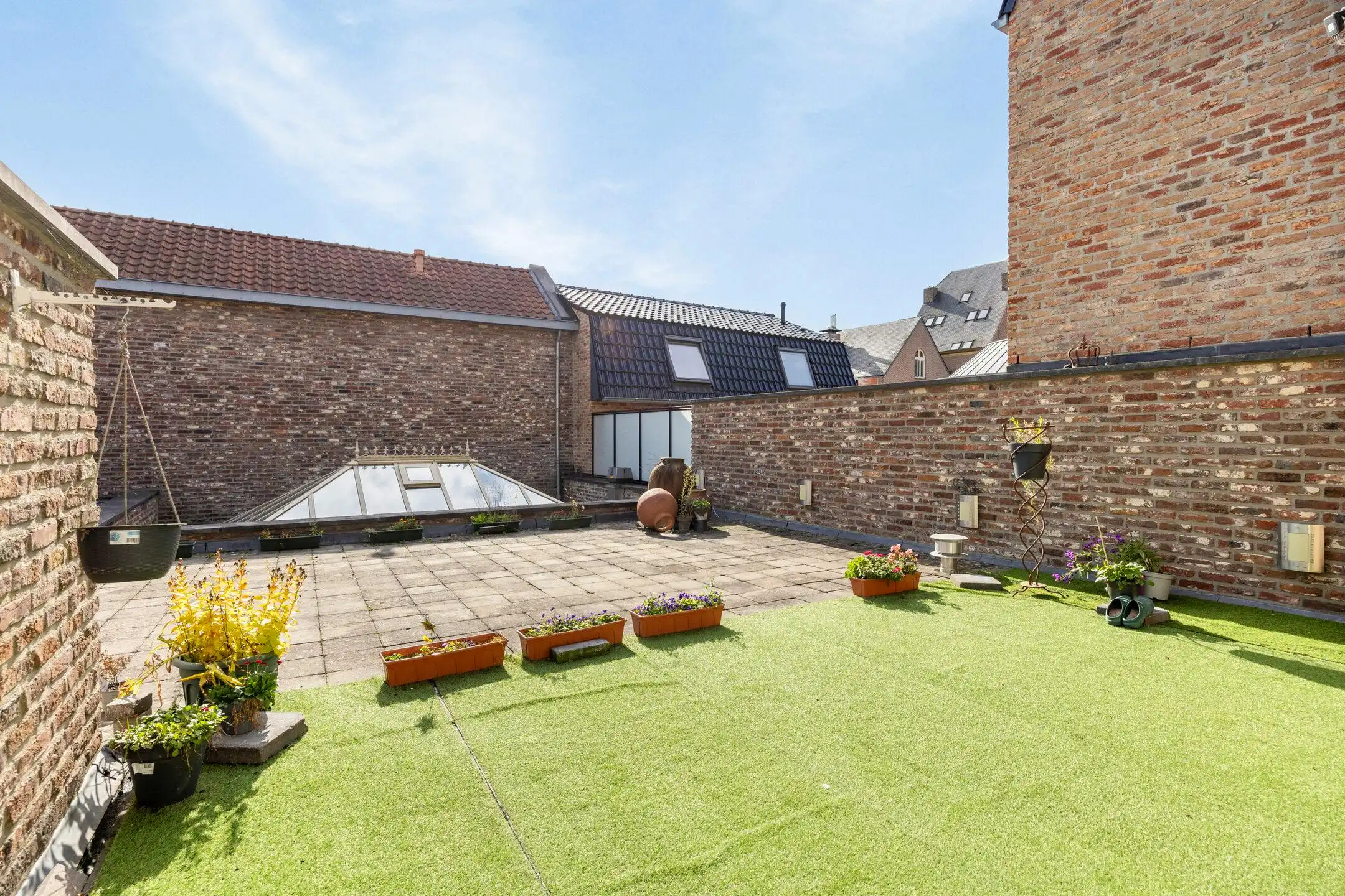 Uniek stadspand met dakterras in centrum Maaseik foto 16