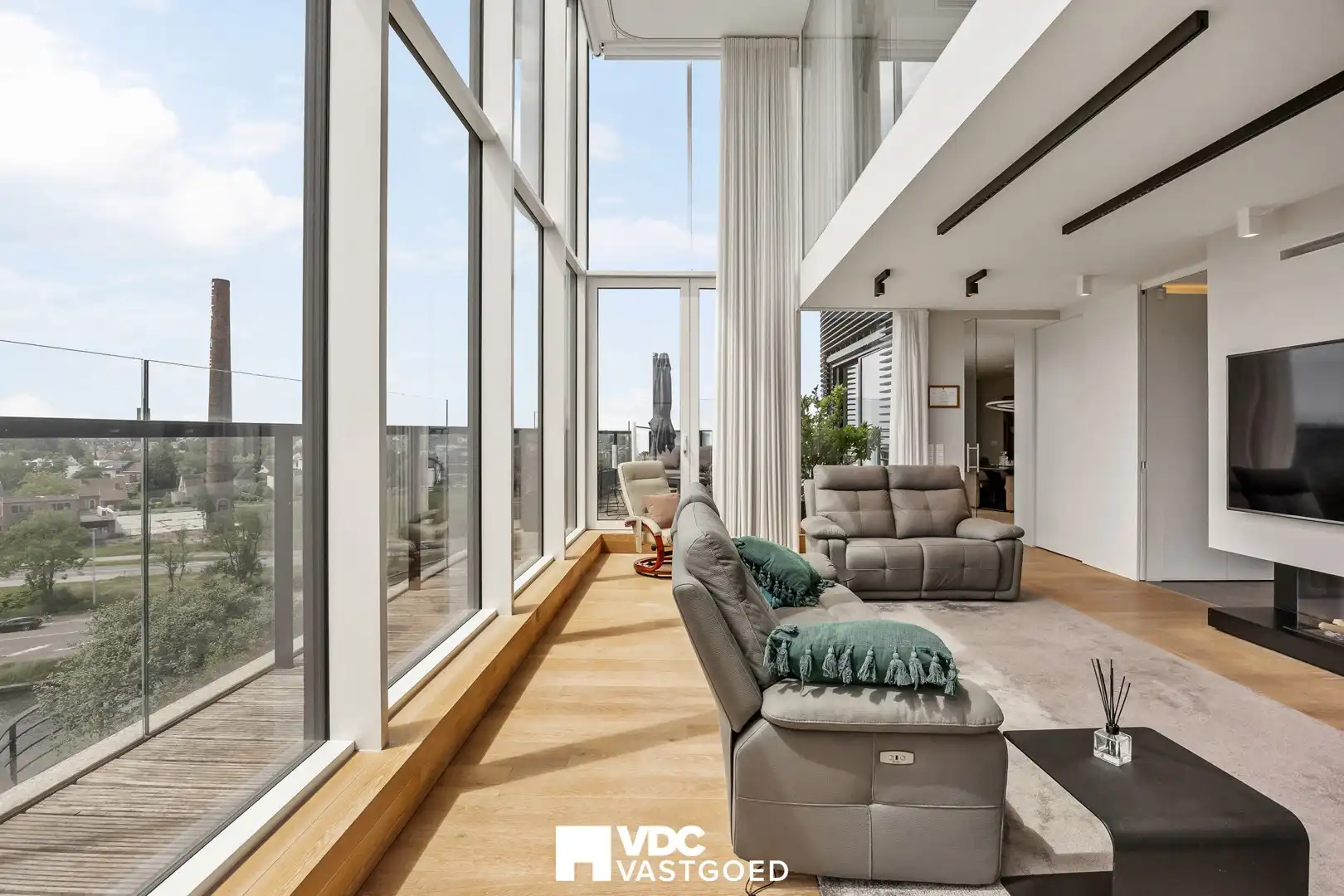 Exclusief duplex-penthouse met panoramisch zwembad – Zuidzicht Hasselt foto 23