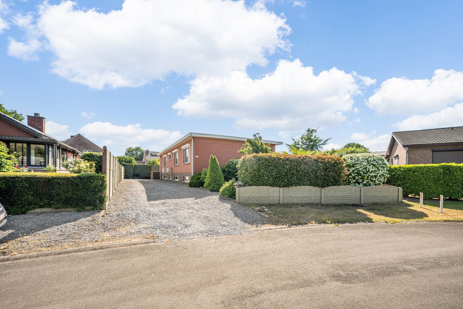 Te renoveren woning op 679 m² met zuidoostgerichte tuin, jouw project, jouw stijl foto {{pictureIndex}}