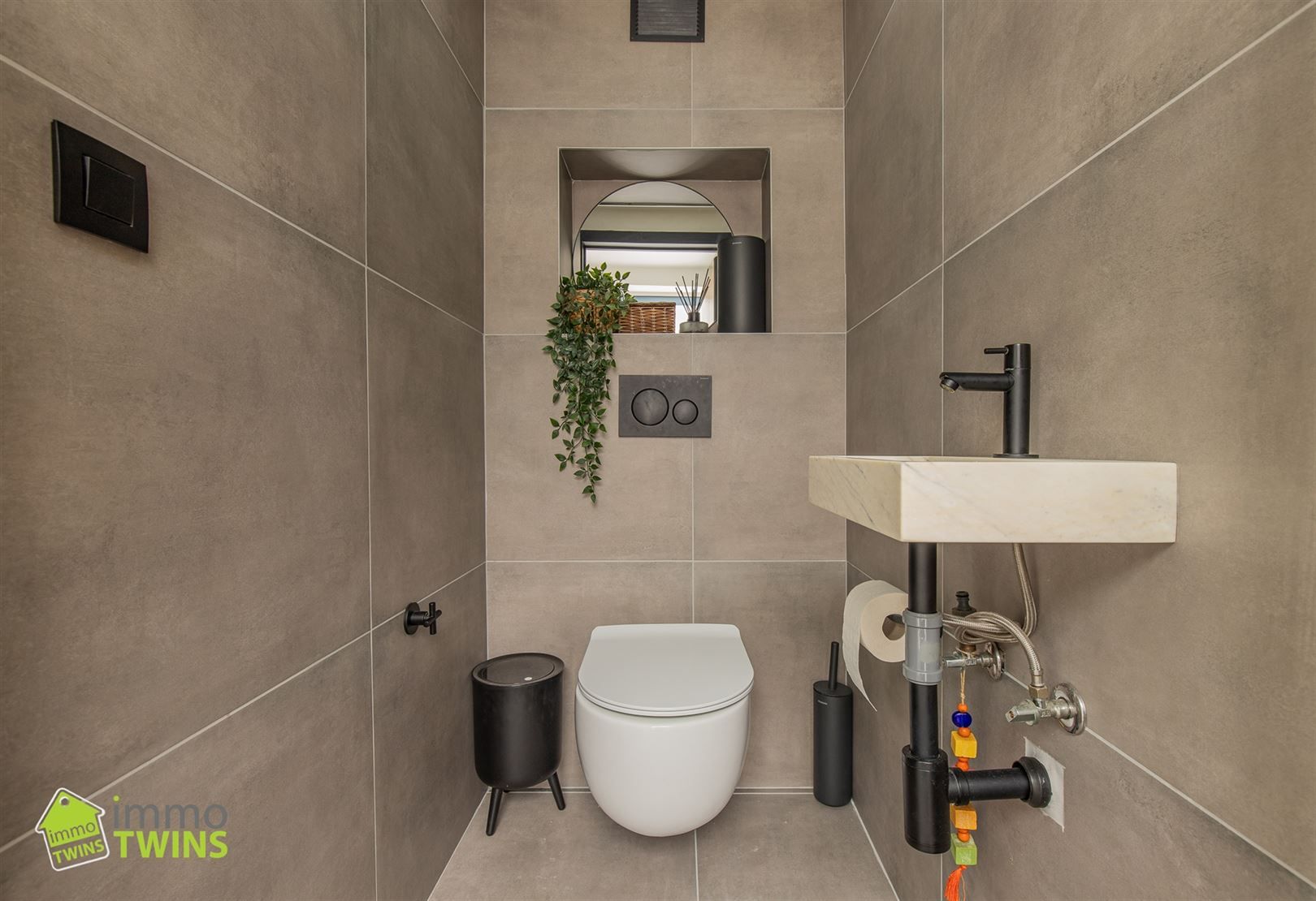 Instapklare woning met 3 slpks en ruime tuin te Zele foto 17